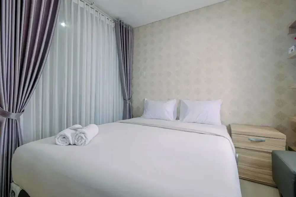 Депок: Minimalist Studio Apartment at Atlanta Residences near Hospital