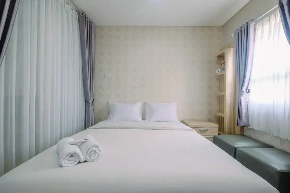 Депок: Minimalist Studio Apartment at Atlanta Residences near Hospital