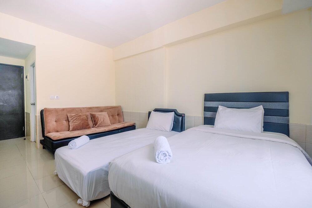 Депок: Homey Good Studio Depok Park View Condominium Apartment