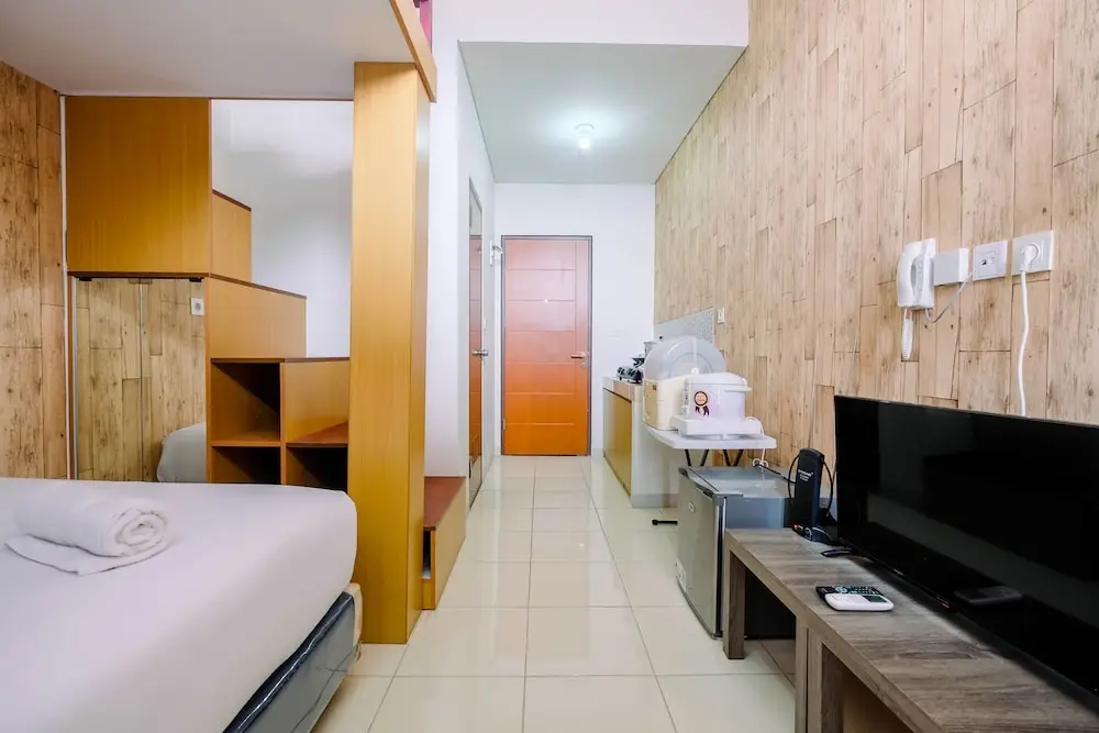 Депок: Comfy And Trendy Studio At Dave Apartment