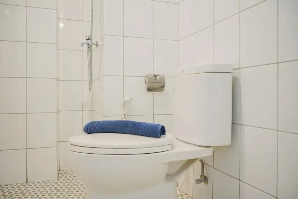 Южный Тангеранг: Cozy and Relaxing 2BR Apartment @ Emerald Bintaro