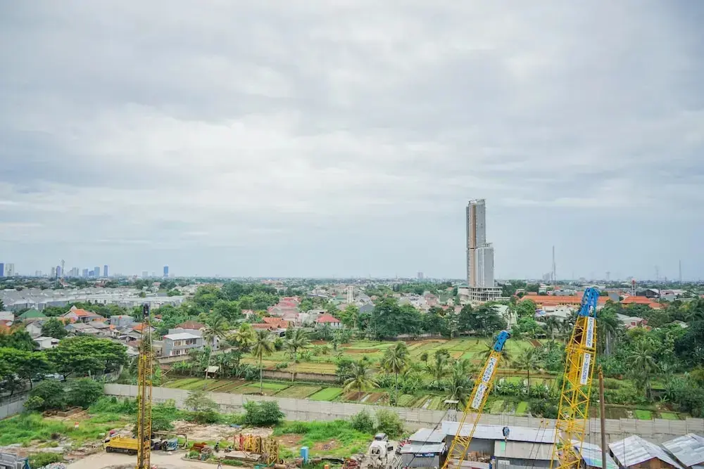 Южный Тангеранг: Cozy and Relaxing 2BR Apartment @ Emerald Bintaro