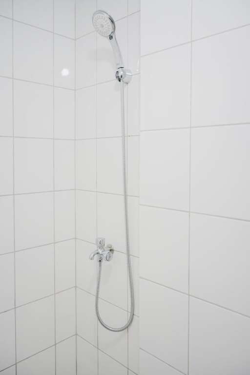 Южный Тангеранг: Cozy Studio Apartment at Emerald Bintaro near British School