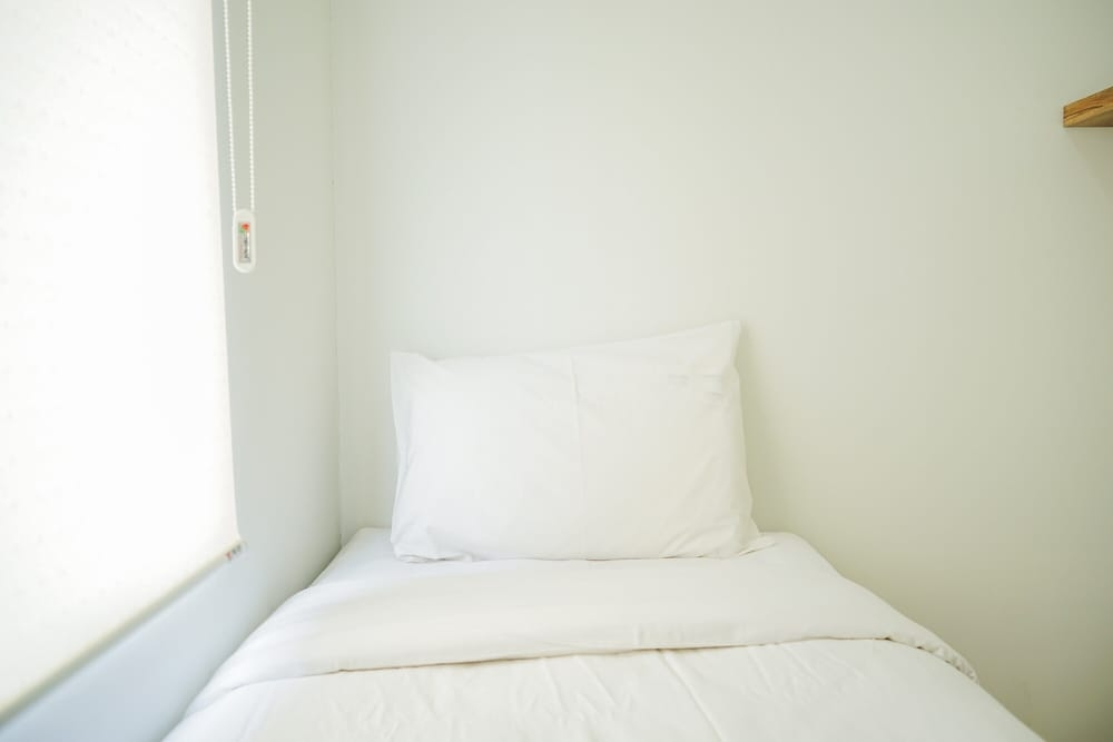 Южный Тангеранг: Comfortable And Furnished 2Br Apartment At Emerald Bintaro