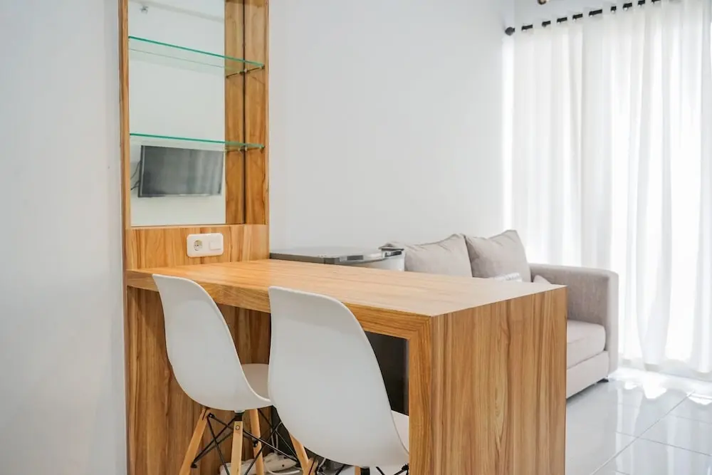 Южный Тангеранг: Comfortable And Furnished 2Br Apartment At Emerald Bintaro