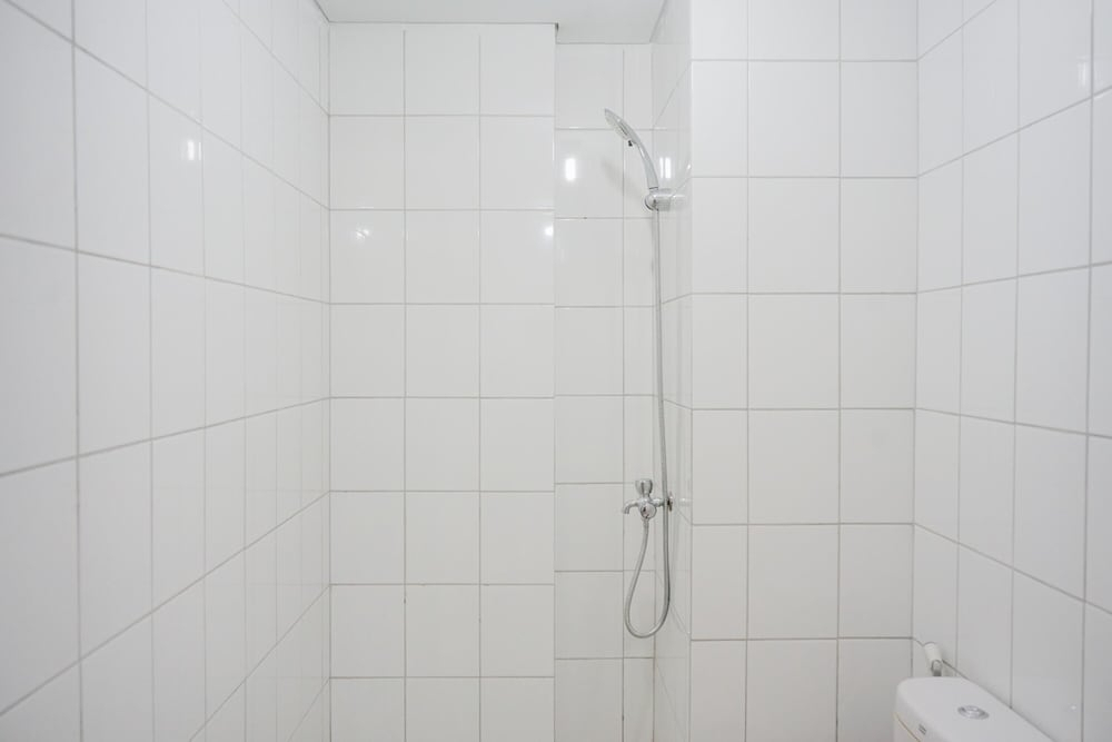 Южный Тангеранг: Comfortable And Furnished 2Br Apartment At Emerald Bintaro