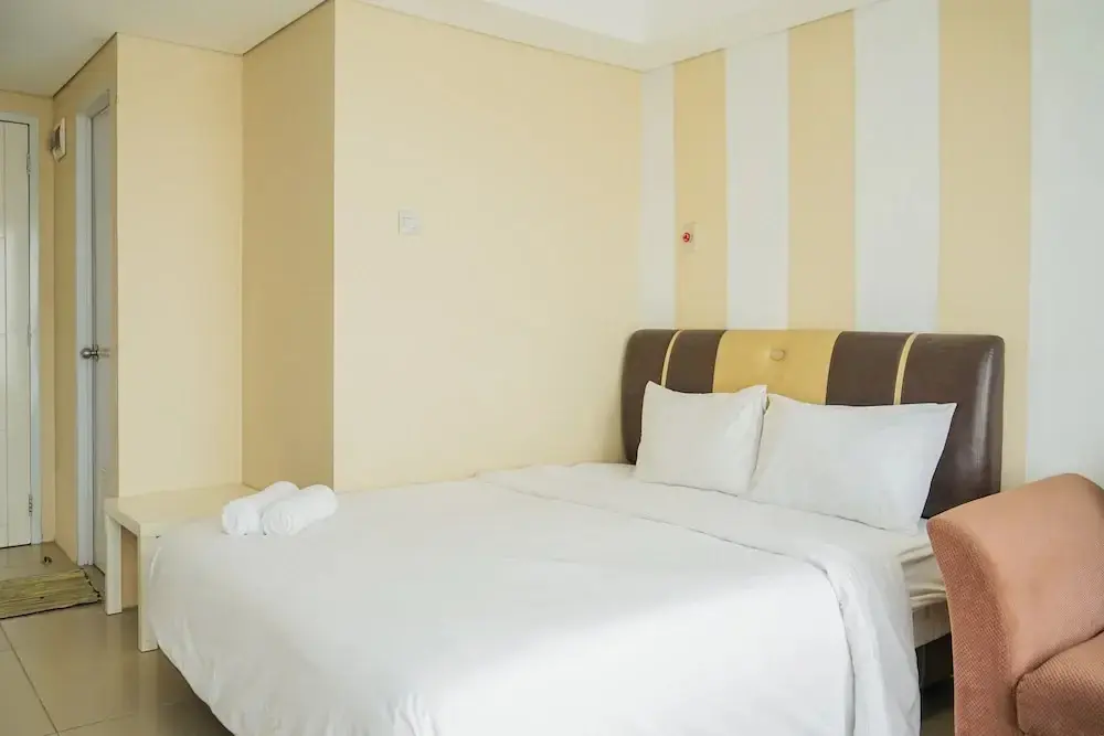 Южный Тангеранг: Relaxing Studio Apartment at Bintaro Plaza Residences with City View