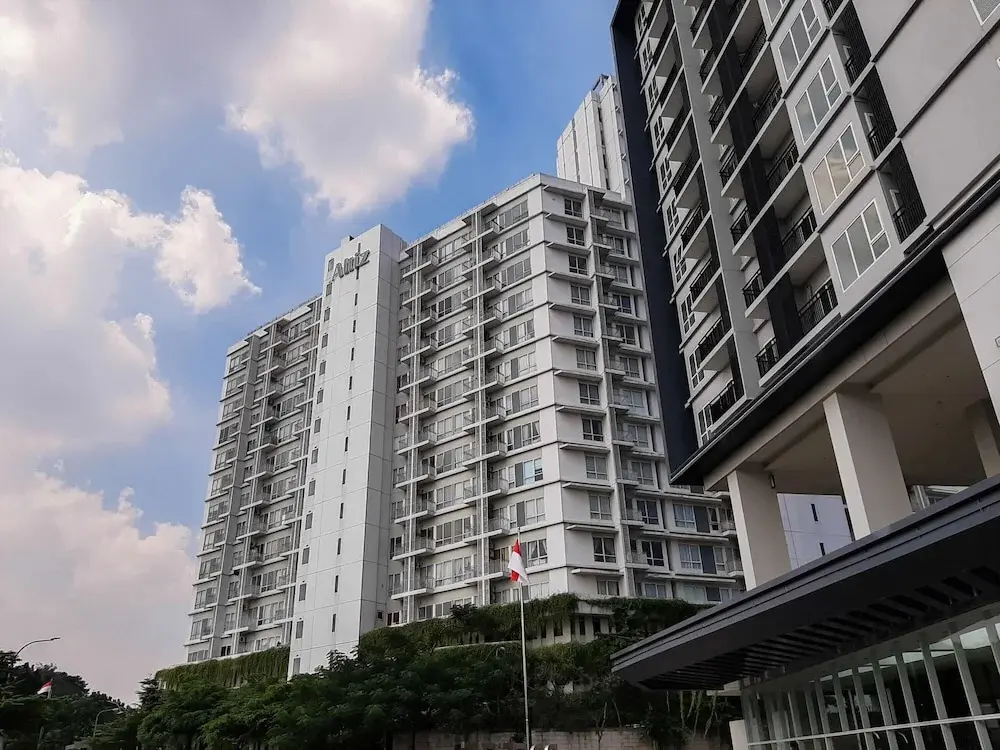 Южный Тангеранг: Relaxing Studio Apartment at Bintaro Plaza Residences with City View