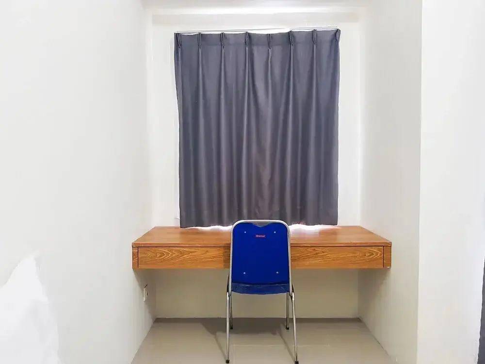 Караванг: Simply Look Studio Tamansari Mahogany Karawang Apartment