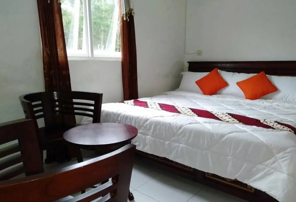 Надисари: Yustin Family Homestay Syariah Malang