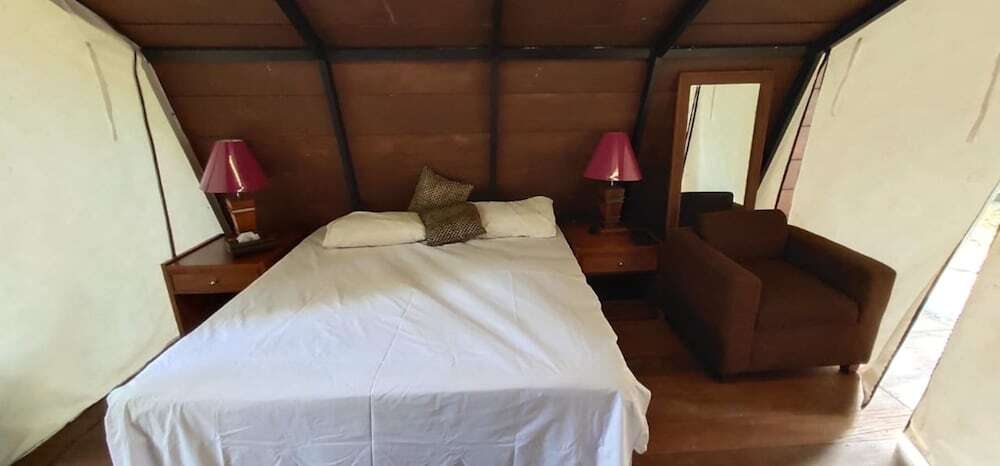 Батуретно: Watu Mabur Holiday Centre and Camping