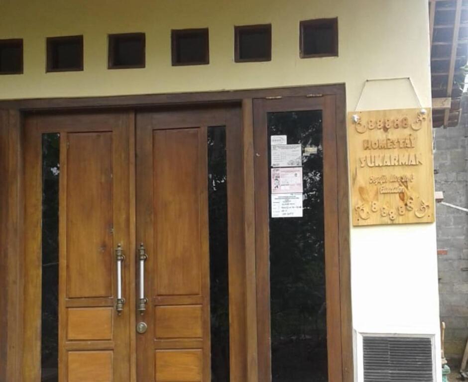 Харготирто: Sukarman Homestay