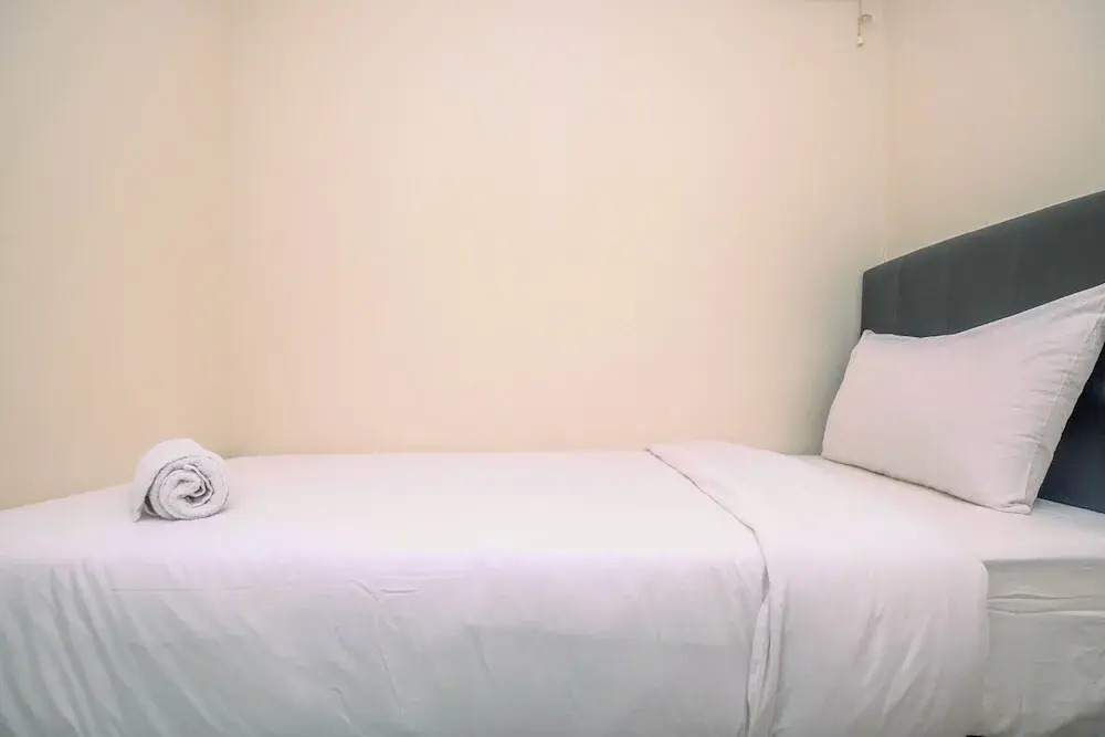 Джакарта: Minimalist and Cozy 2BR Apartment at Kalibata City Residence