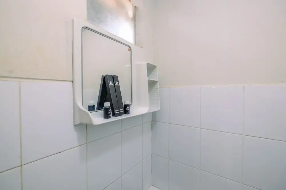 Джакарта: Minimalist and Cozy 2BR Apartment at Kalibata City Residence