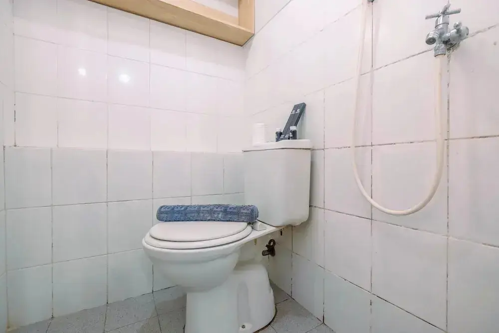 Джакарта: Good Location 2BR Apartment Kalibata City near Mall