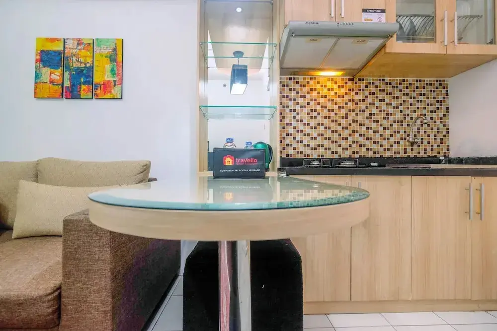 Джакарта: Good Location 2BR Apartment Kalibata City near Mall