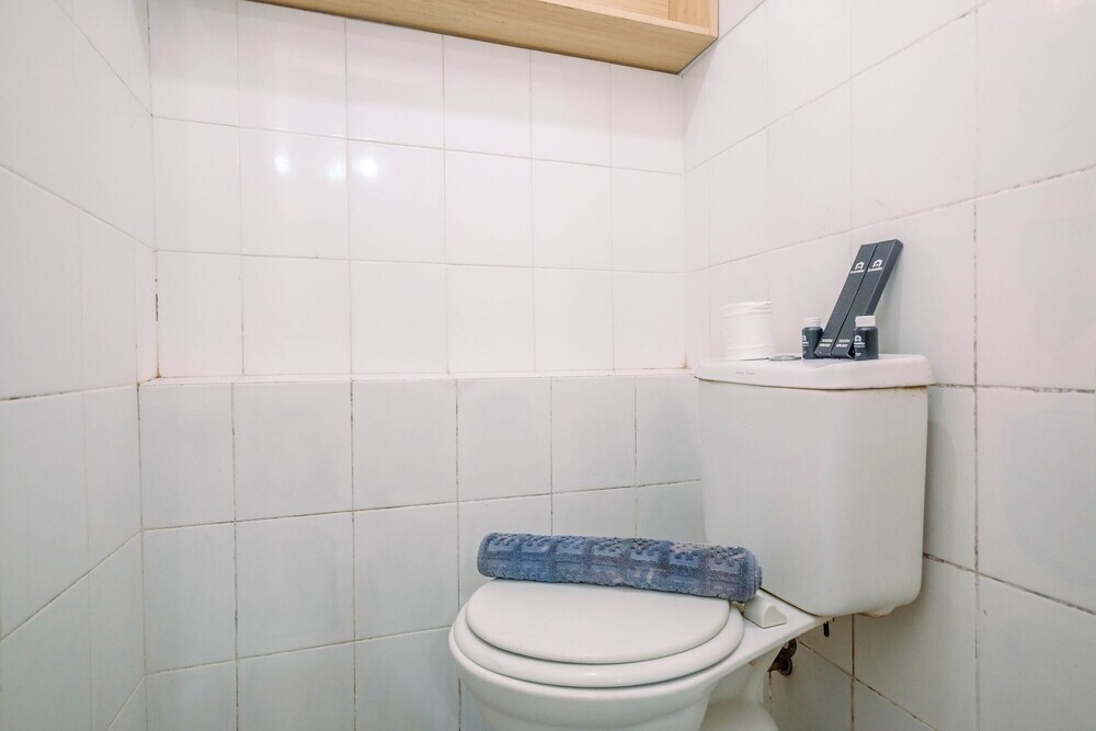 Джакарта: Good Location 2BR Apartment Kalibata City near Mall