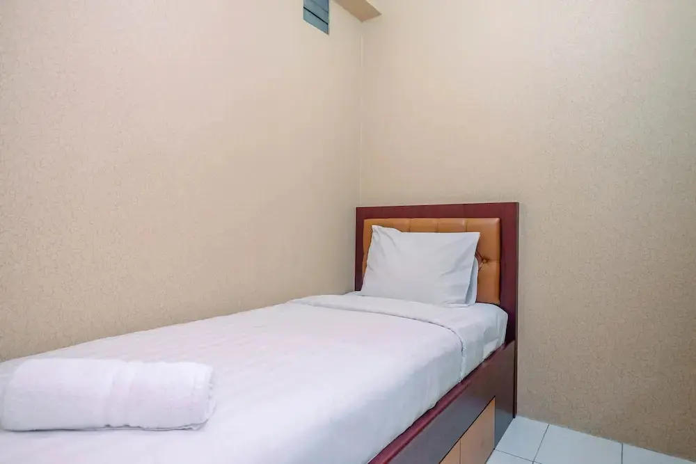 Джакарта: Minimalist 2BR Apartment at Kalibata City near Shopping Center