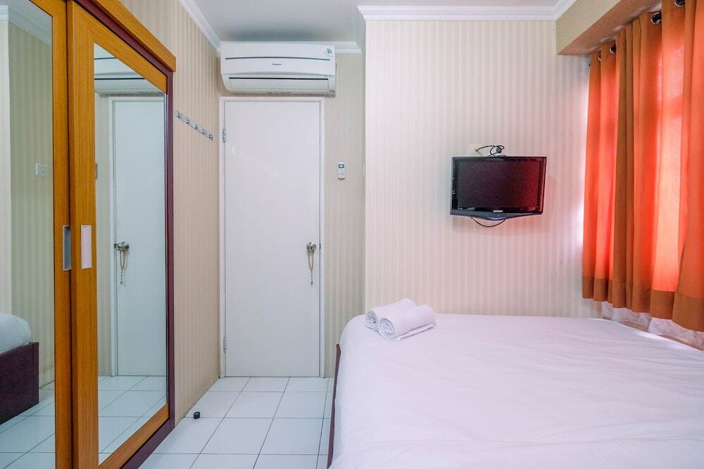 Джакарта: Minimalist 2BR Apartment at Kalibata City near Shopping Center