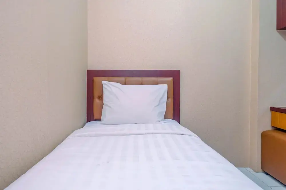 Джакарта: Minimalist 2BR Apartment at Kalibata City near Shopping Center