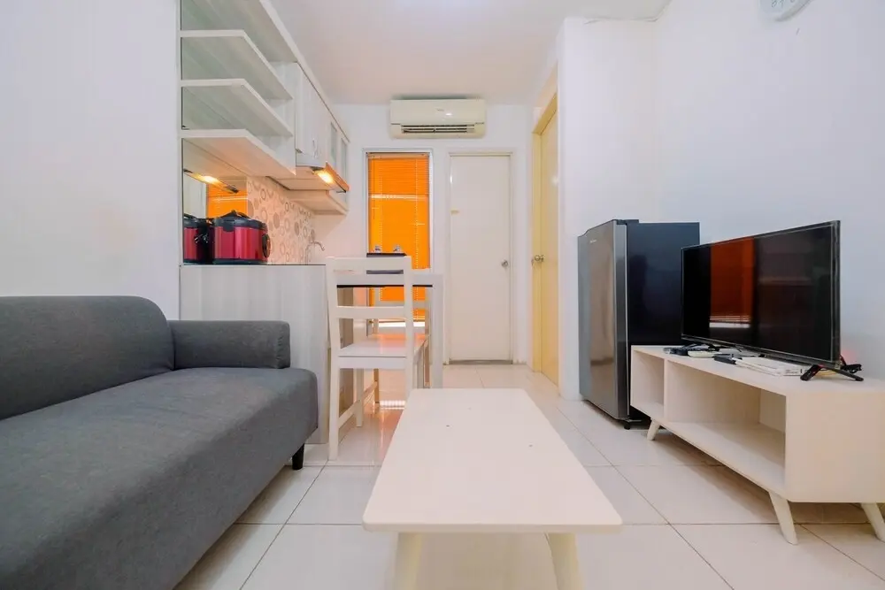 Джакарта: Relax 2Br Low Floor At Kalibata City Apartment