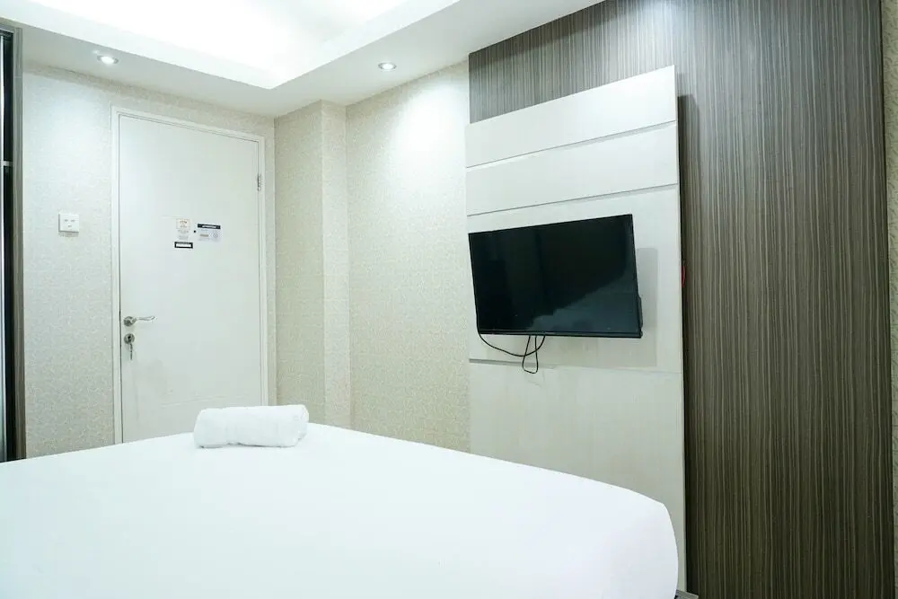 Джакарта: Wonderful and Cozy Studio at Green Palace Apartment