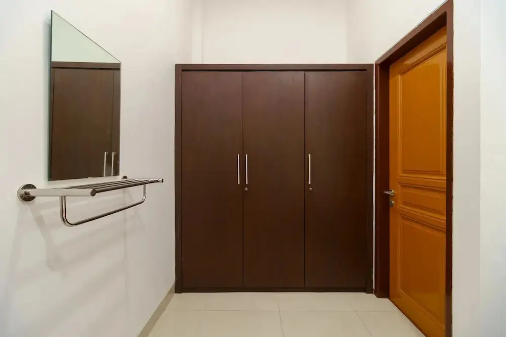 Чиребон: RedDoorz near Kejaksan Station Cirebon 2