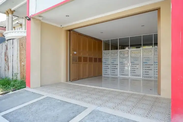 Суракарта: RedDoorz near Hartono Mall Solo