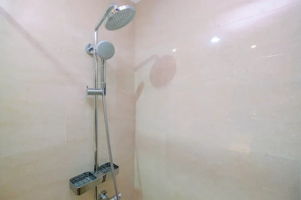 Джакарта: Warm and Cozy Studio at Menteng Park Apartment