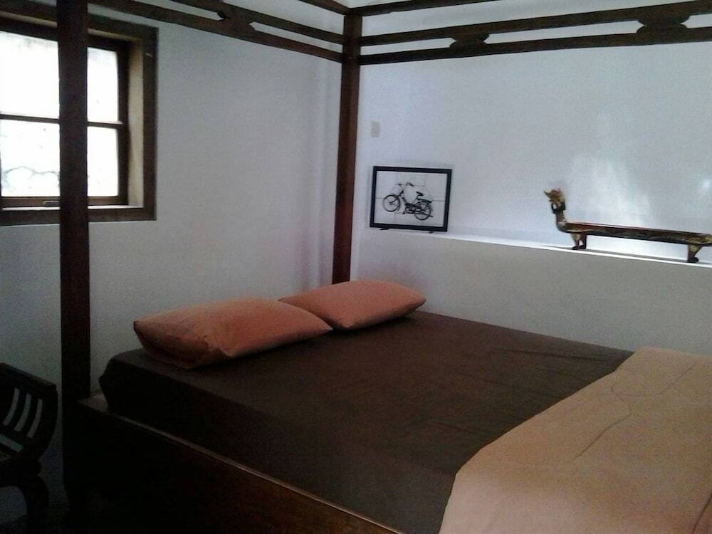 Маланг: Room in B&B - Villas in Batu Indonesia Homestay