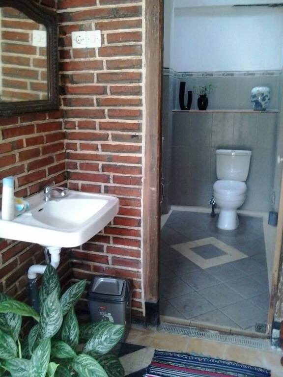 Маланг: Room in B&B - Villas in Batu Indonesia Homestay