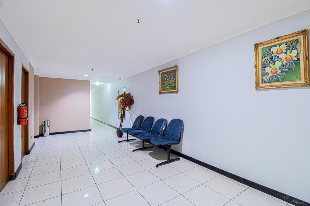 Ende Elok Hotel — фото 1