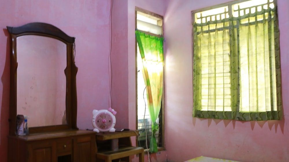 Харготирто: Homestay Cak Edi - Hostel