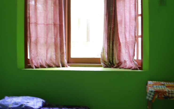 Харготирто: Homestay Mbak Karti