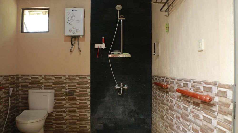 Харготирто: Homestay Mbak Karti