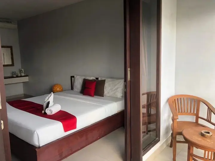 Джимбаран: RedDoorz near Jimbaran Beach 2