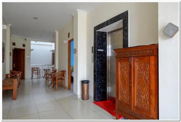 Джокьякарта: Reddoorz Near Lempuyangan Train Station