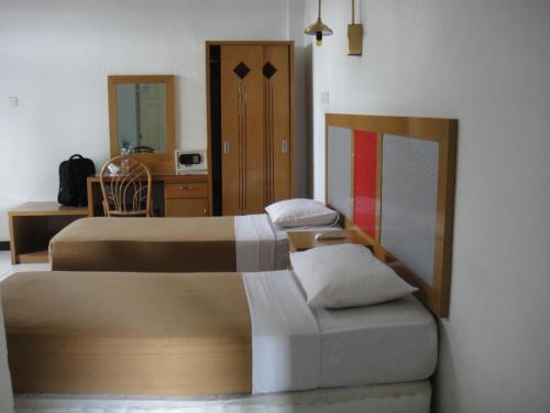 Букиттинги: Hotel Asia