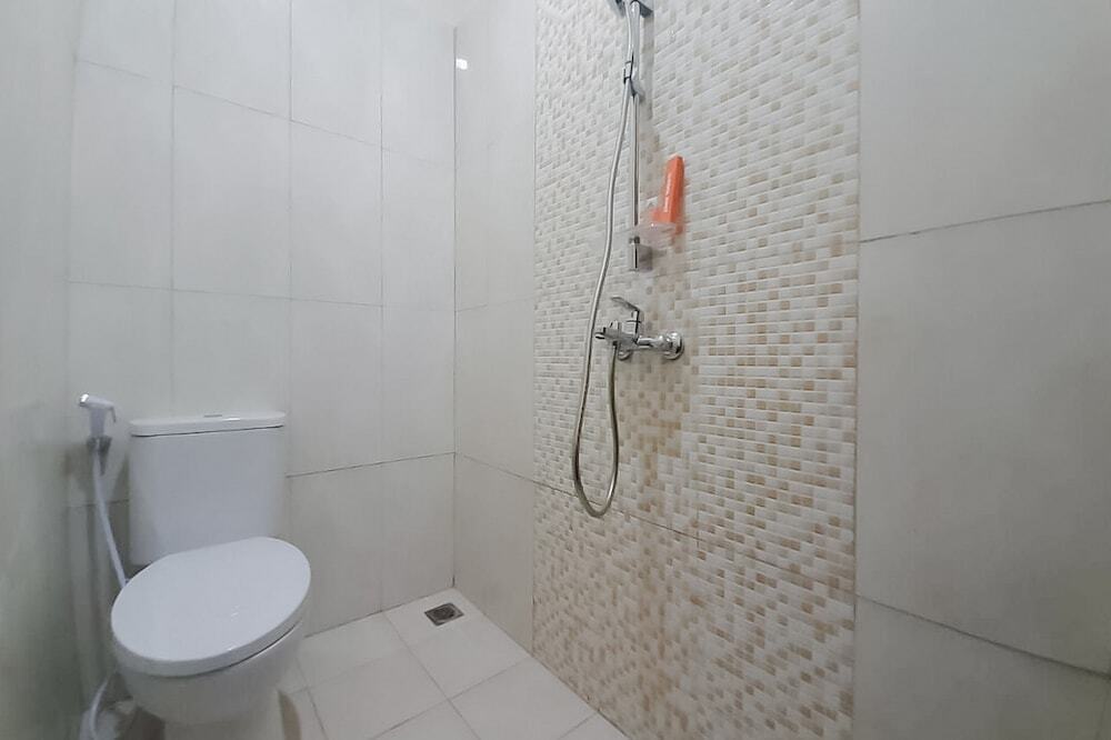 Джакарта: KoolKost near Gandaria City Mall