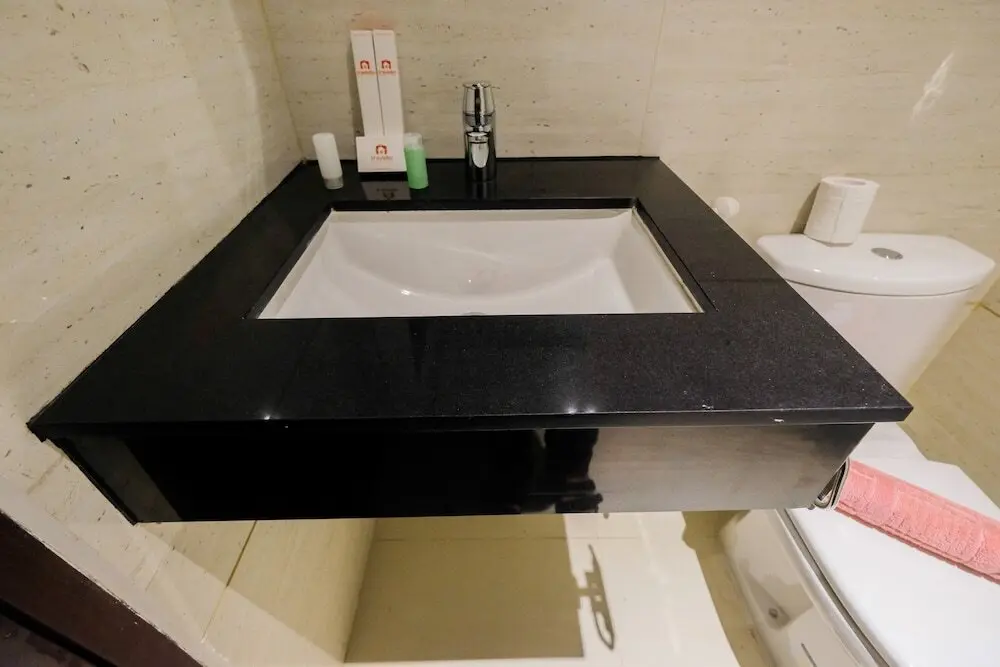 Южный Тангеранг: Modern Brooklyn Studio Apartment near IKEA Alam Sutera