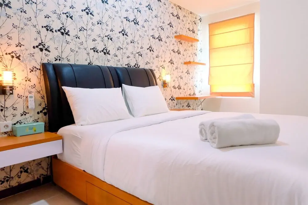 Джакарта: 1BR Sea View Condominium at Green Bay Pluit Apartment