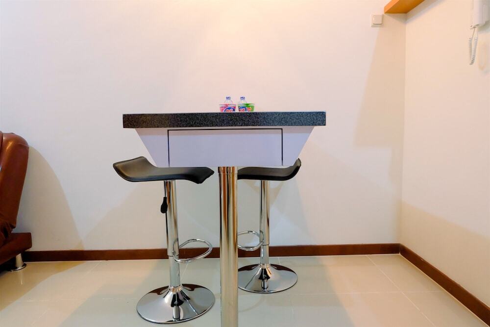 Джакарта: 1BR Sea View Condominium at Green Bay Pluit Apartment