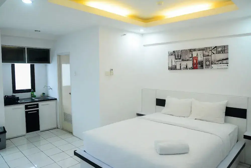 Comfort Studio Kebagusan City Apartment — фото 1