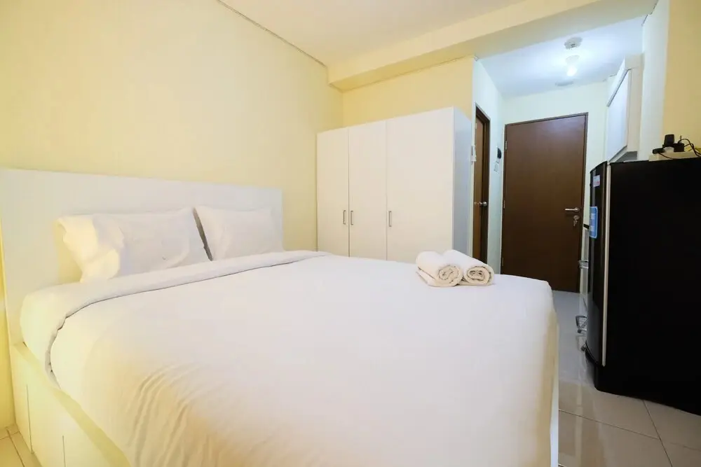 Джакарта: Studio Room @ Tifolia Apartment near Kelapa Gading