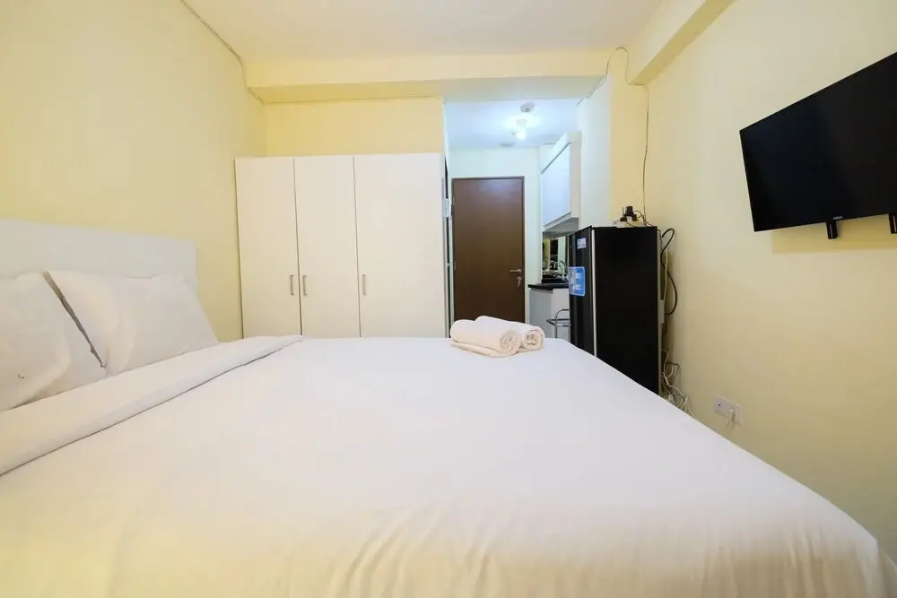 Джакарта: Studio Room @ Tifolia Apartment near Kelapa Gading
