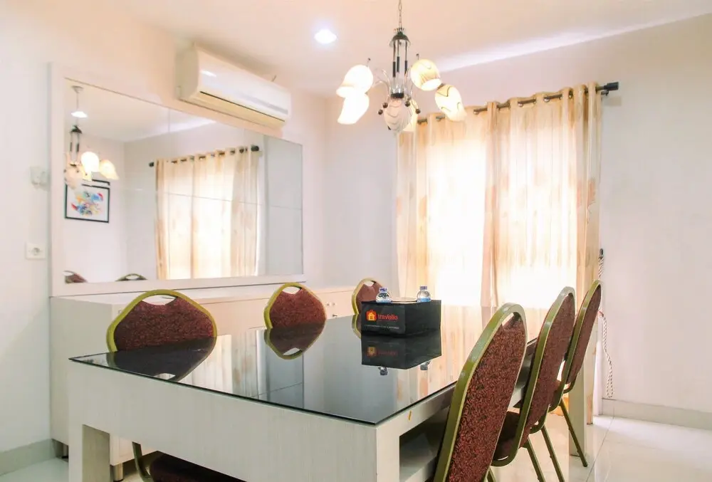 Джакарта: Beautifully Spacious 3BR at Sunter Park View Apartment