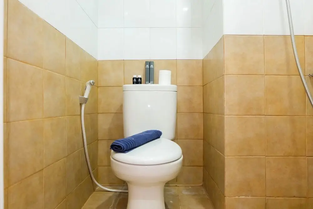 Джакарта: Comfortable Fully Furnished Studio Green Pramuka City Apartment