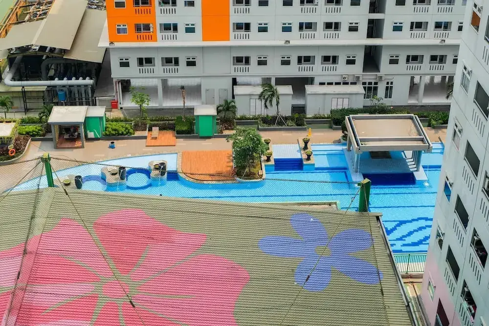 Джакарта: Comfortable Fully Furnished Studio Green Pramuka City Apartment