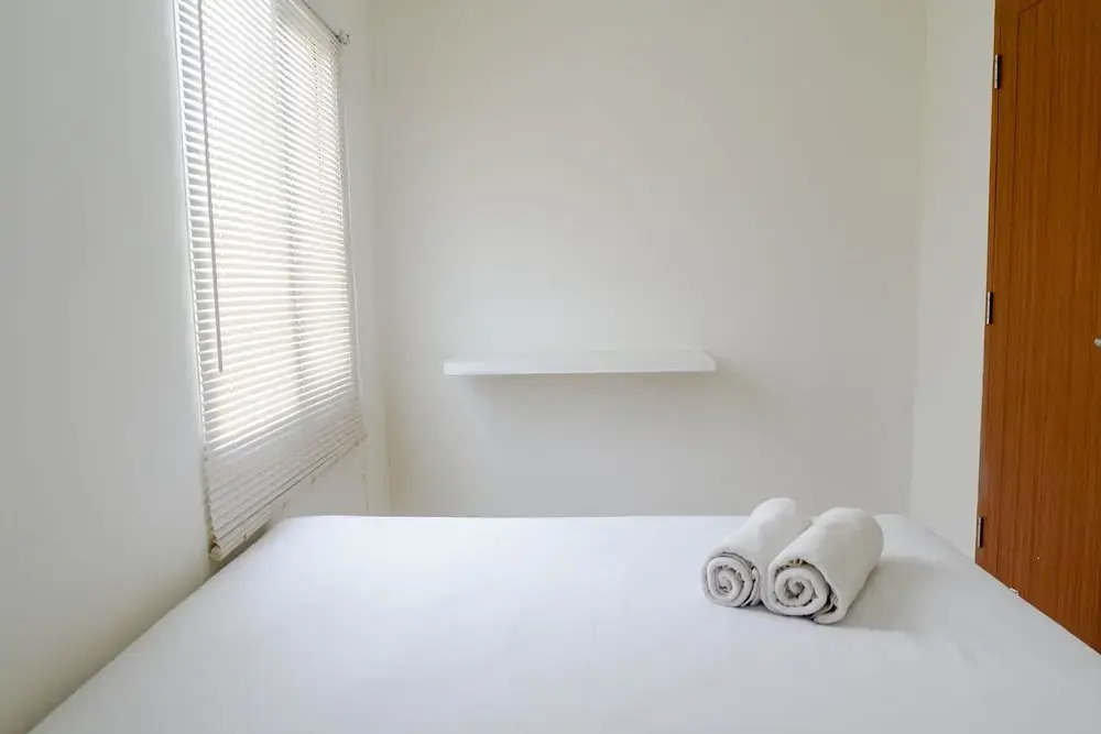 Сурабая: Comfortable 2BR Apartment at Pavilion Permata
