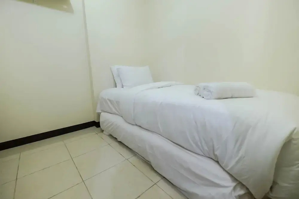 Джакарта: 2BR Apartment with Sofa Bed at Casablanca East Residences